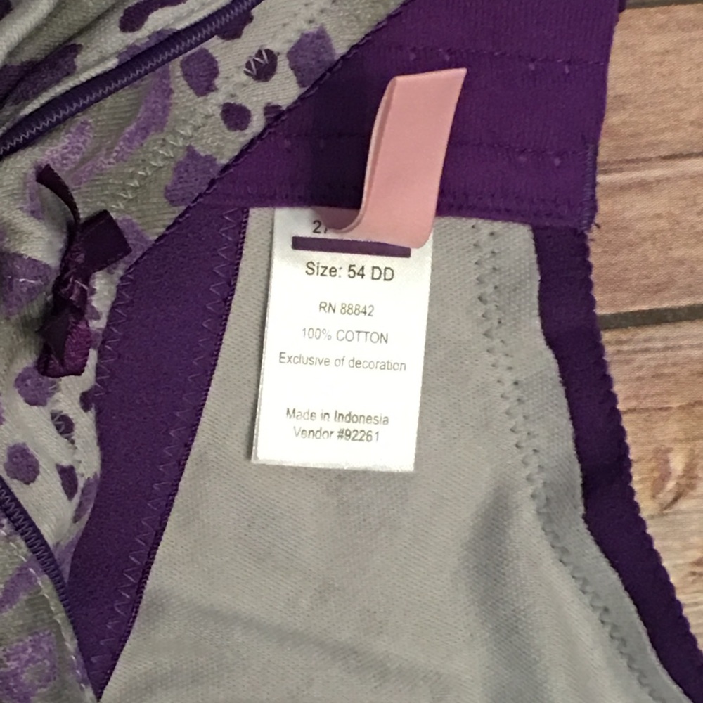 NWOT: Comfort Choice Silver/Purple Bra 54DD - Picture 4 of 4